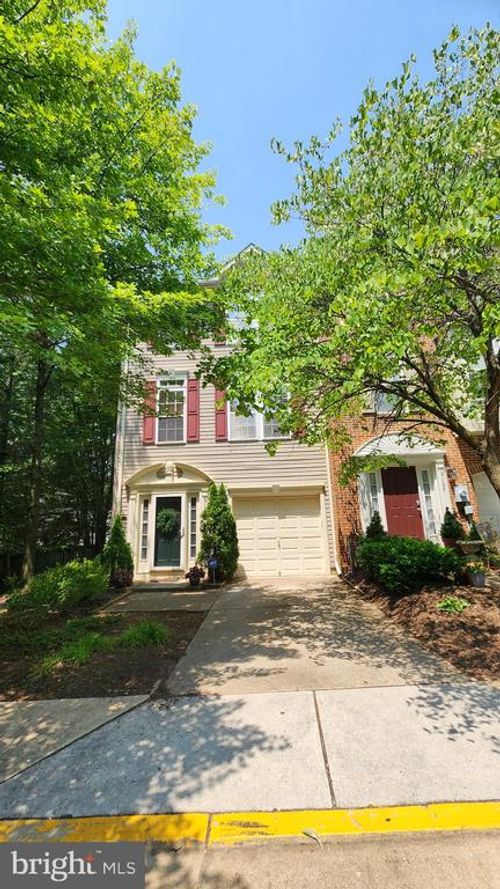 9128 Aventon Ct, LORTON, VA, 22079-5205 | Card Image