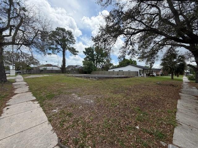 Land in New Orleans 3