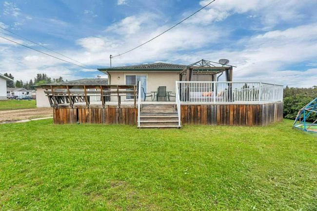 5620 50 Street, House other with 4 bedrooms, 2 bathrooms and 4 parking in Rimbey AB | Image 41