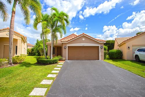 1127 Alexander Bnd, Weston, FL, 33327-1633 | Card Image