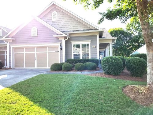 6111 Longleaf Dr, Hoschton, GA, 30548-8238 | Card Image