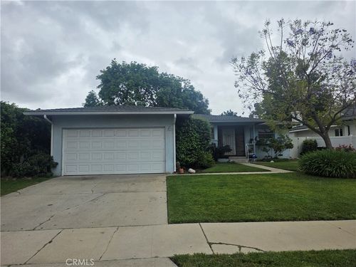19132 Friar St, Tarzana, CA, 91335-6708 | Card Image