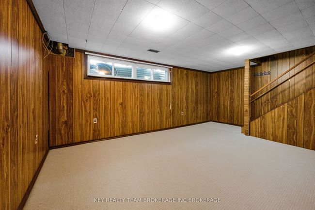 165 Limeridge Rd W, Condo with 2 bedrooms, 1 bathrooms and 1 parking in Hamilton ON | Image 35