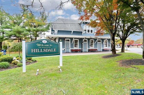 24 Brookside Pl, Hillsdale, NJ, 07642-2038 | Card Image