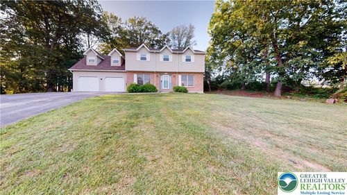 3063 Old Post Rd, Slatington, PA, 18080-3215 | Card Image
