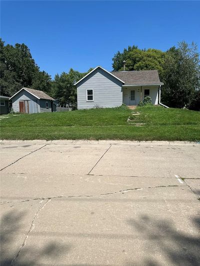 1510 16th Avenue, Home with 1 bedrooms, 1 bathrooms and null parking in Eldora IA | Image 1