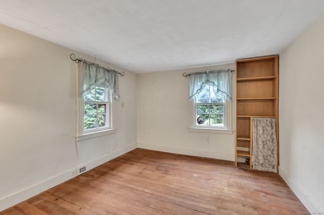Built in Bookshelves | Image 30