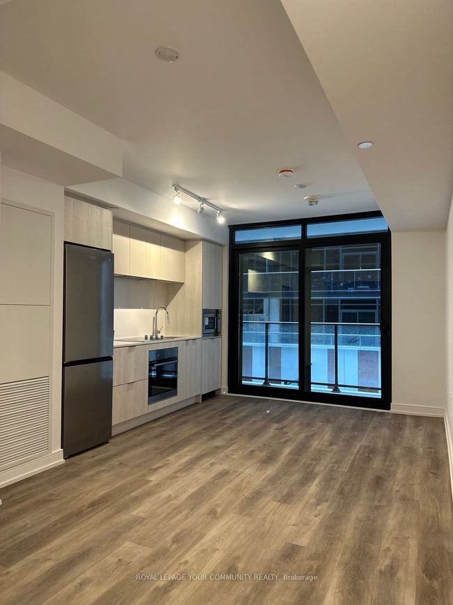 421 - 1 Jarvis St, Condo with 1 bedrooms, 1 bathrooms and null parking in Hamilton ON | Image 5