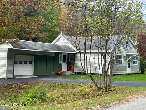 317 Cranes Hollow Road, Amsterdam, NY, 12010 | Card Image