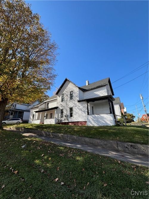 521-126 S James St, Carthage, NY, 13619-1604 | Card Image