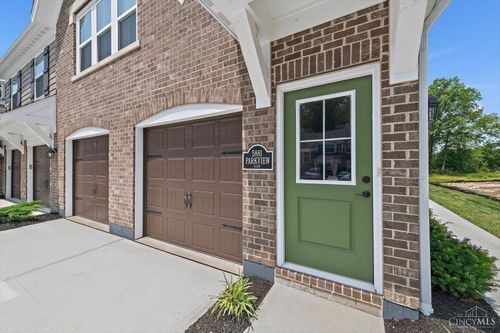 5881 Parkview Ln, Milford, OH, 45150-3130 | Card Image