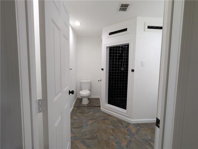 410 E Willis St, House other with 2 bedrooms, 1 bathrooms and null parking in Odem TX | Image 28