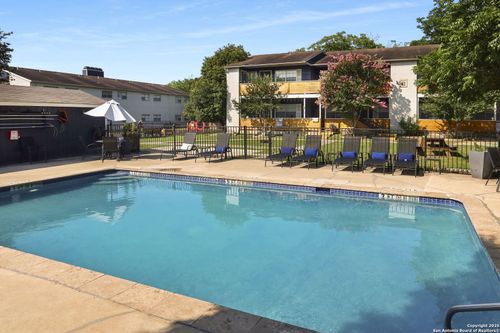 apt-404-483 Laurel Ln, New Braunfels, TX, 78130-6177 | Card Image