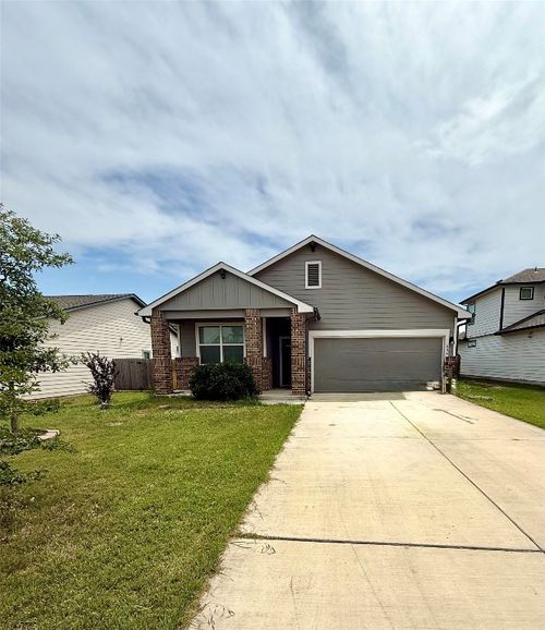 604 Dove Trl, Bertram, TX, 78605-3340 | Card Image