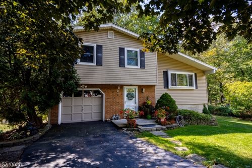 3 Quail Ct, Highland Lakes, NJ, 07422-1132 | Card Image