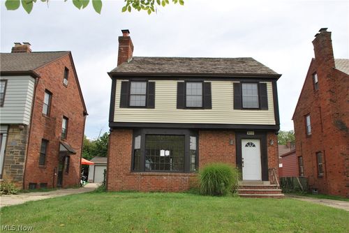3715 Strathavon Rd, Shaker Heights, OH, 44120-5252 | Card Image