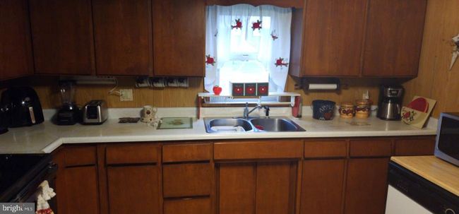 22201 Westernport Rd Sw, House other with 2 bedrooms, 1 bathrooms and null parking in MCCOOLE MD | Image 9