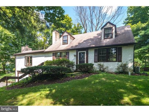 1061 Cedar Ln, NEWTOWN, PA, 18940-4113 | Card Image