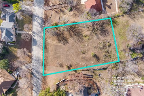 304 Willow Ridge Ct, Fort Worth, TX, 76103-1043 | Card Image