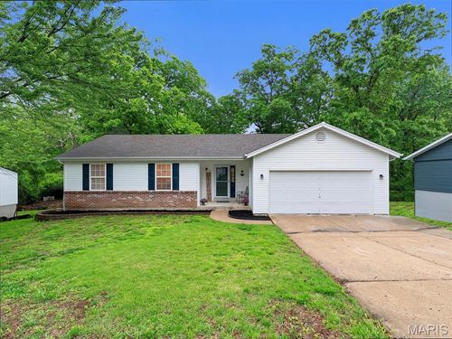 42 N Kern Dr, O Fallon, MO, 63366-3804 | Card Image