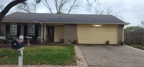 15611 Mendocino Dr, Houston, TX, 77083-4121 | Card Image