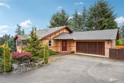 442 Lake Louise Drive Sw, House other with 3 bedrooms, 2 bathrooms and 2 parking in Lakewood WA | Image 1