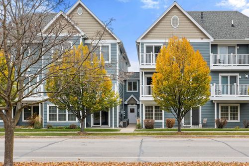 715 E State St, Traverse City, MI, 49686-2517 | Card Image