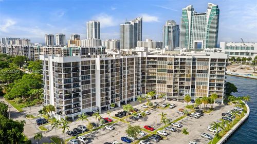 930-200 Leslie Dr, Hallandale Beach, FL, 33009-7311 | Card Image