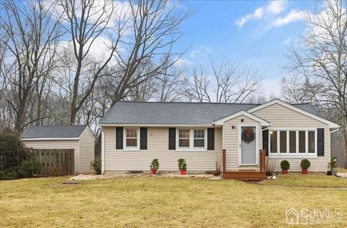 4 Carman Ln, Whitehouse Station, NJ, 08889-3388 | Card Image