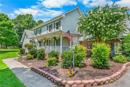 1311 Flippin Rd, Mount Airy, NC, 27030-7322 | Card Image