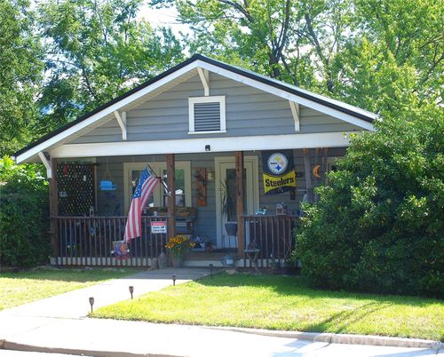384 Pisgah Dr, Canton, NC, 28716-1439 | Card Image
