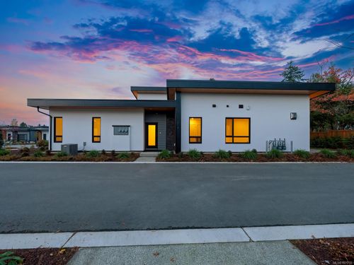 116-463 Hirst Ave W, Parksville, BC, V9P1J2 | Card Image