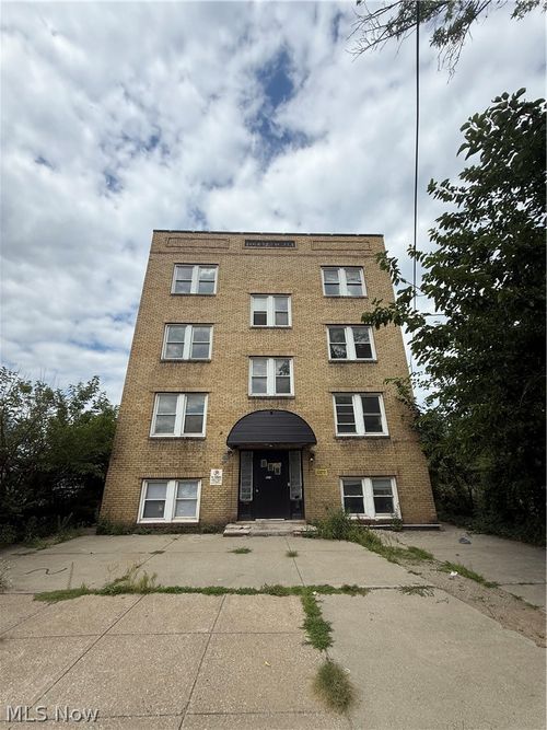 976 E 70th St, Cleveland, OH, 44103-1759 | Card Image