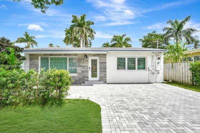 937 N Northlake Dr, House other with 3 bedrooms, 2 bathrooms and null parking in Hollywood FL | Image 1