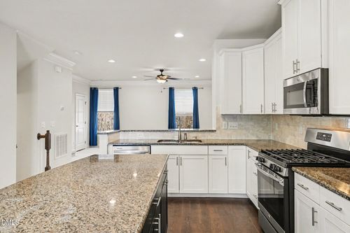 2007 Ackerman Hill Dr, Apex, NC, 27502-5109 | Card Image