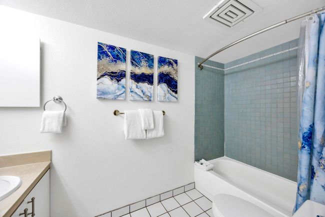 408 - 2695 S Kihei Rd, Condo with 2 bedrooms, 2 bathrooms and null parking in Kihei HI | Image 17