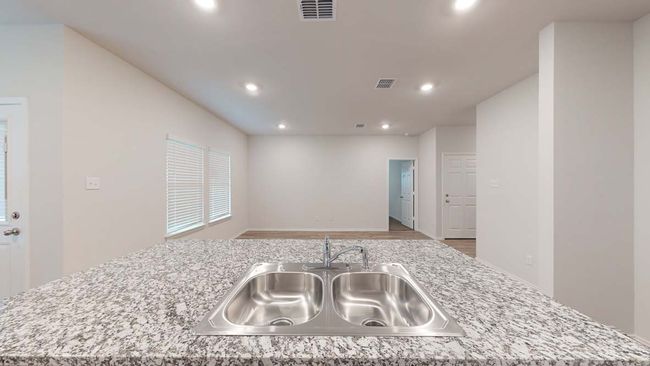 177 Creekfall Rd, House other with 3 bedrooms, 2 bathrooms and 2 parking in Burnet TX | Image 6