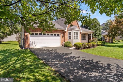 114 Gemstone Dr, MARTINSBURG, WV, 25401-1834 | Card Image