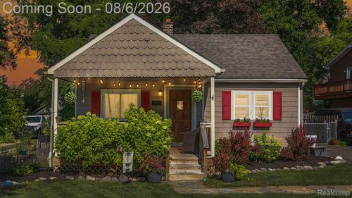 22820 Power Rd, Farmington, MI, 48336-4020 | Card Image