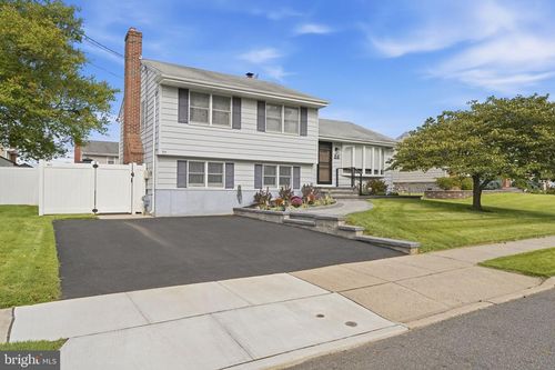84 Winding Way, HAMILTON, NJ, 08620-2629 | Card Image