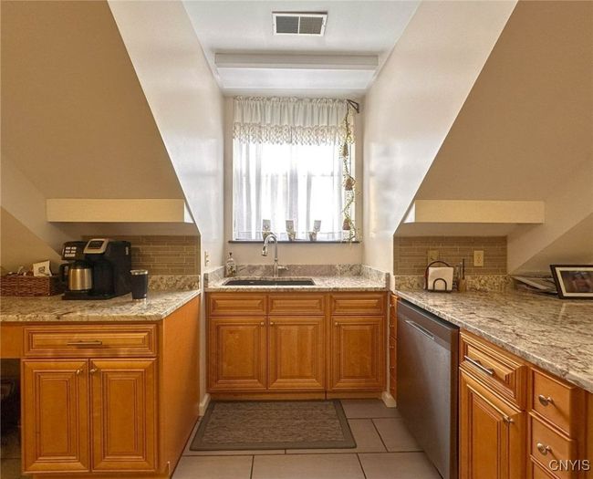 APT-404 - 10 Foery Dr, Condo with 3 bedrooms, 3 bathrooms and null parking in Utica NY | Image 22