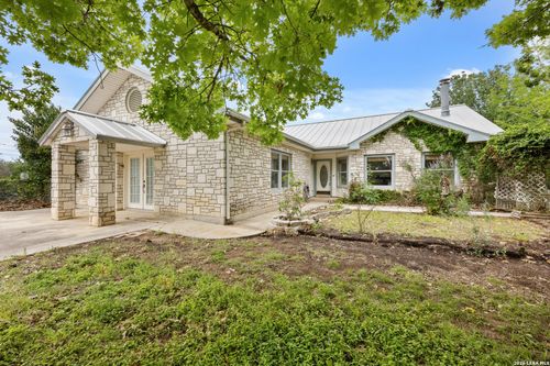 1051 Silver Hills Dr, Boerne, TX, 78006-5862 | Card Image