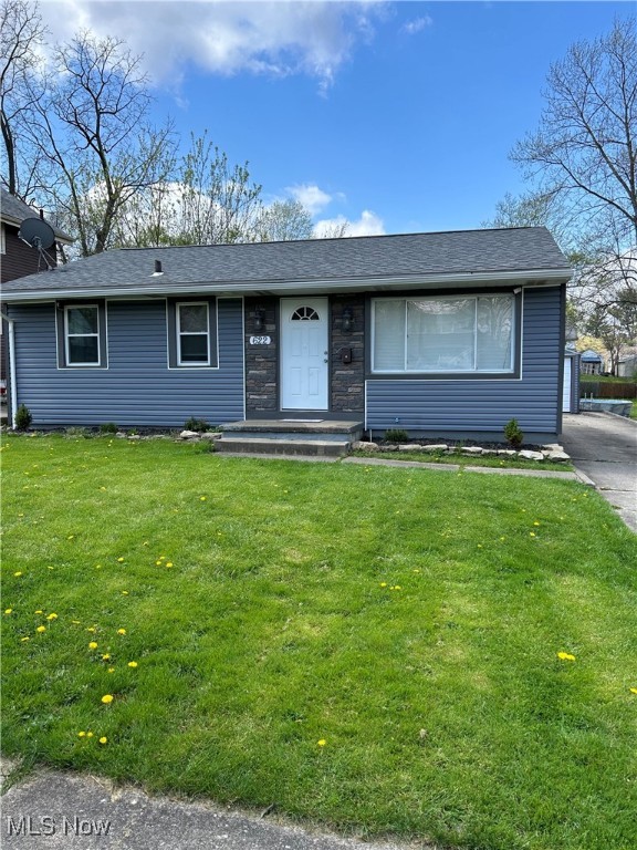Mohawk Ave, Akron, OH 44305