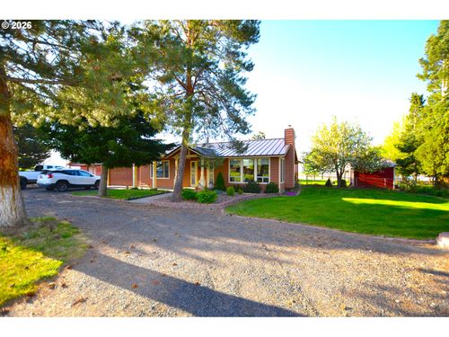 43765 Buckboard Trail Rd, Pendleton, OR, 97801 | Card Image