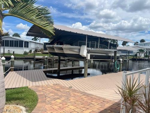 17581 Peppard Dr, FORT MYERS BEACH, FL, 33931-7142 | Card Image