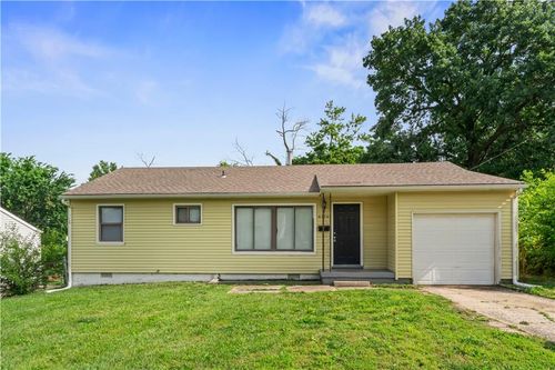 6106 E 147th Ter, Grandview, MO, 64030-4360 | Card Image