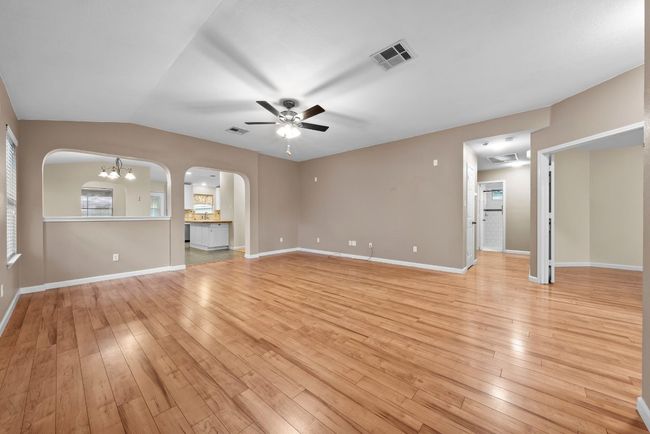 Living Room | Image 20