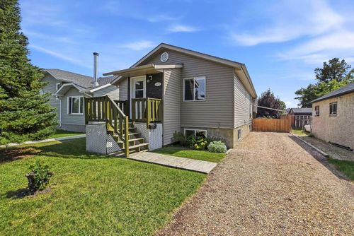 5431 55 Ave, Lacombe, AB, T4L1M1 | Card Image