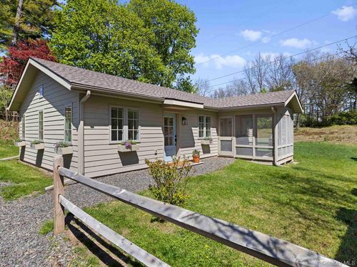 555 Mountain View Ave, Hurley, NY, 12443-5621 | Card Image