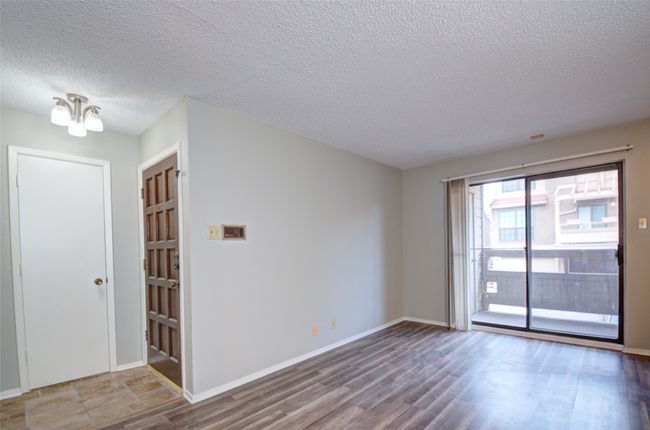 APT-11B - 5200 Martel Ave, Condo with 2 bedrooms, 2 bathrooms and null parking in Dallas TX | Image 9